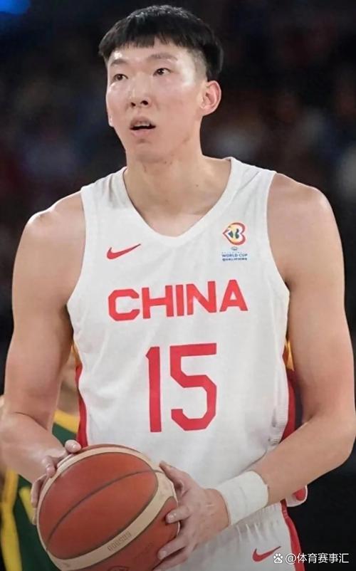 斯佩尔曼手感火热让教练组更信任周琦罚球回暖自家篮筐就是亲切