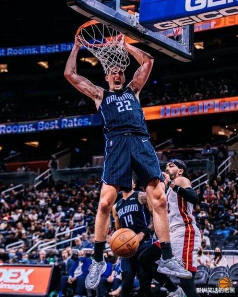 斯特鲁斯：感激教练坦诚指出防守问题没有人对此心存芥蒂