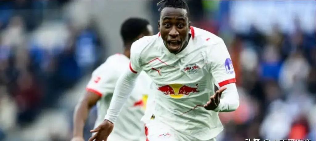 德天空：莱比锡计划给迪奥曼德涨薪，希望他再留队一个赛季