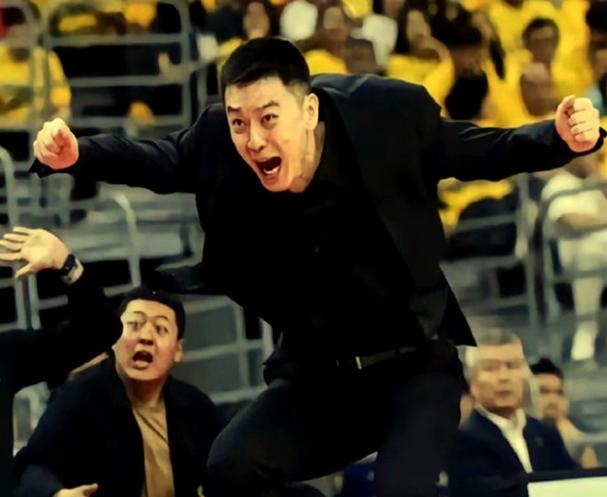 NBA总决赛的辽篮元素！杨鸣将现场见证冠军归属，周琦已到目的地